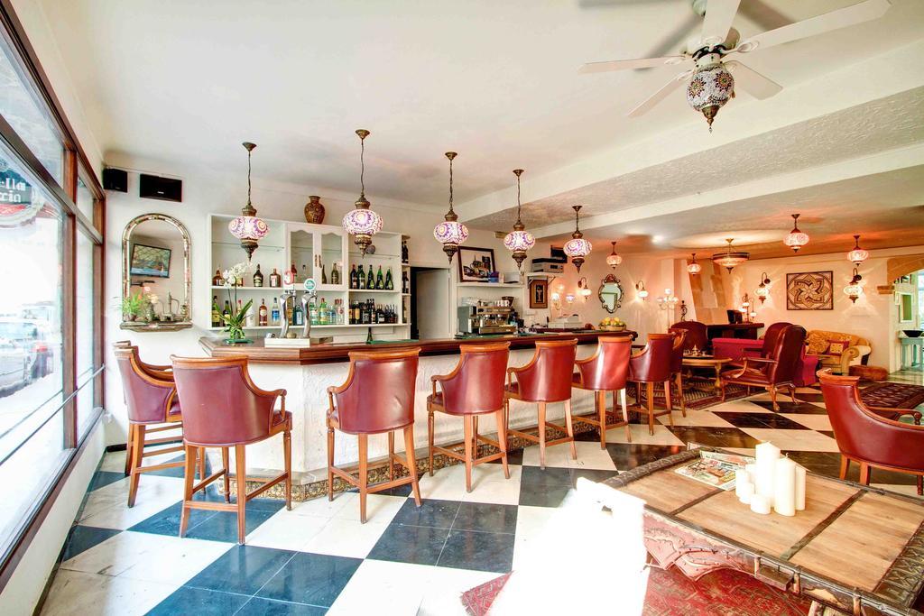 Hostal Paris Port de Pollença Dış mekan fotoğraf